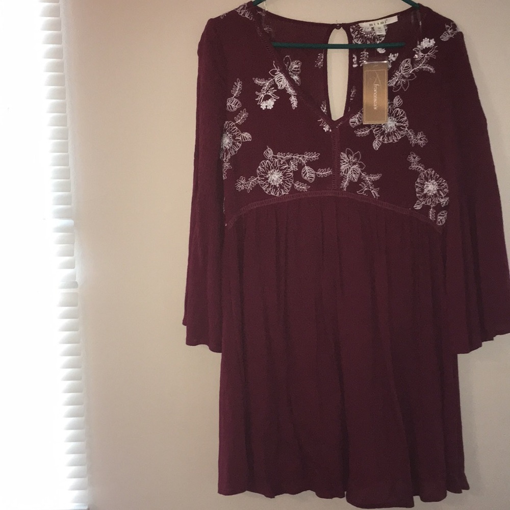 "francesca's" Red and White Floral Sundress